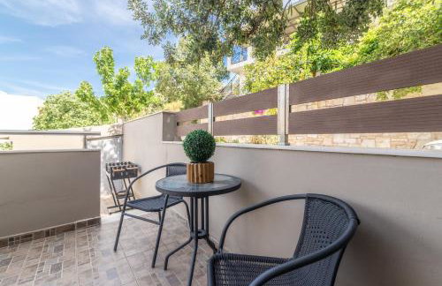 Ceronia Renovated House near the Beach - Foto 39