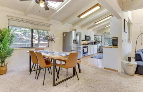 WFH-Friendly Retreat Less Than 1 Mi to Clear Lake! - Foto 2