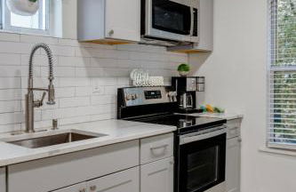 Luxurious 2BD family friendly, central - Foto 12