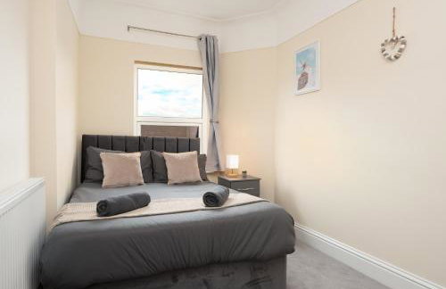 Large cosy house - free on street parking - Foto 26