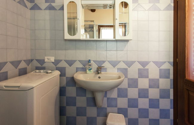 Apartment in Netro With Balcony and Views - Foto 13