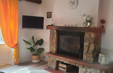 Maison auvergnate entièrement rénovée - Foto 2