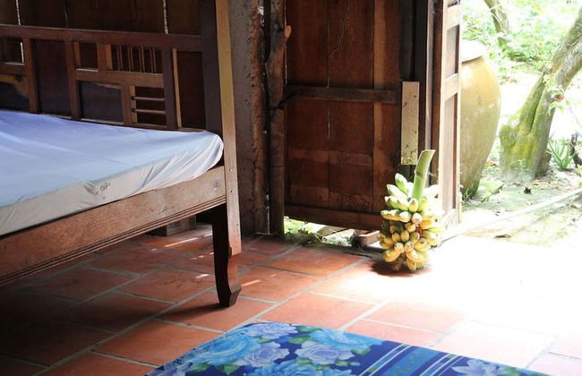Peaceful Homestay in the Middle of Fruit Garden - Room With Four Double Beds - Foto 4