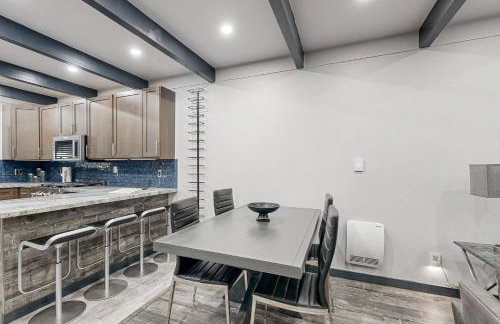 Modern Mountain Retreat - Foto 6