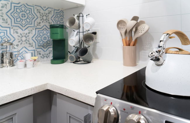 Modern Oasis - Photo 38