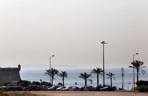 Like-home-T1 Apt-Sea View, near the beach - Photo 13