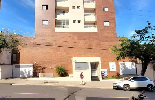 Apê Área Central c/ Churrasqueira, Varanda e Suíte - Foto 29