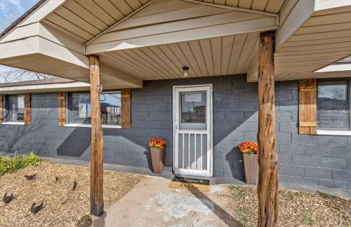 Grand Canyon Ranch Home - Western History - Big city lot - AC! - Photo 36