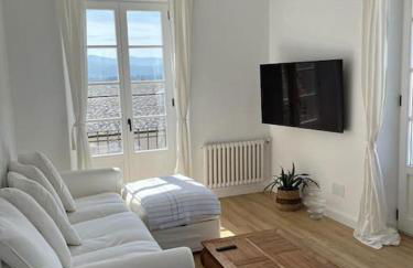 Apartamento en plaza de Ribadeo - Photo 1