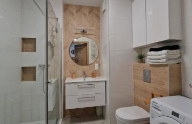 Apartament Paderewskiego Two Bedrooms Private Garage FV Self Check-in - Foto 17