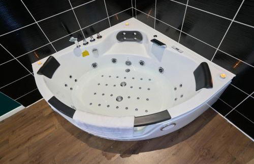 NG Prestige - Nain I Suite Spa Privatif Premium I Jacuzzi - Sauna - Netflix - Projecteur - Foto 34