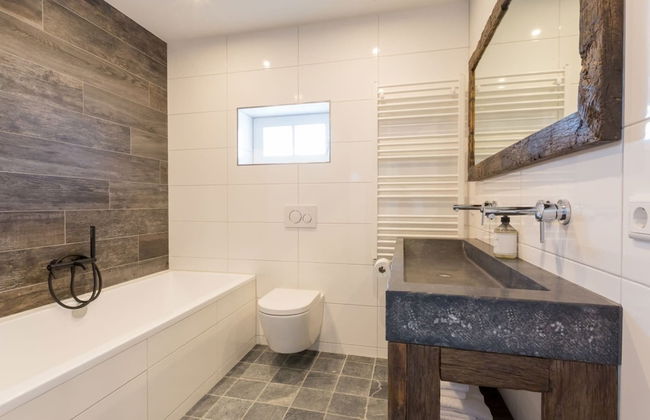 Family House Near Vrouwenpolder Beach - Photo 13