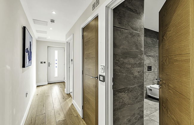 Chic and Contemporary Retreat in Brentford - Foto 19