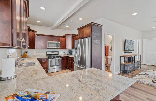 Moonlight Ridge Spacious Townhome 3 miles from Downtown AC Garage Near Snowbowl - Foto 3