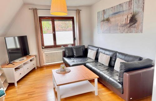 Ferienwohnung mit Balkon und eingezäunten Garten - Foto 1