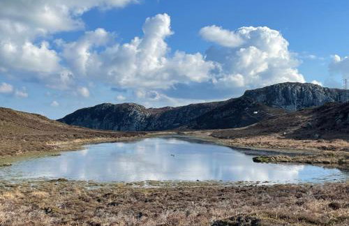 Goferydd, South Stack, Anglesey, 4 bed luxury home, hot tub, dog friendly - Foto 80