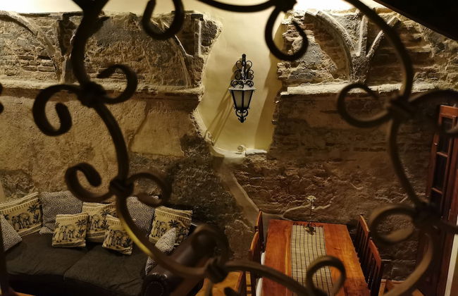 Downtown Apartment Bratislava - Photo 6