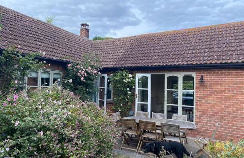 Lovely quiet cottage Sleeps 4 adults, 4 children, Dog Friendly - Foto 68