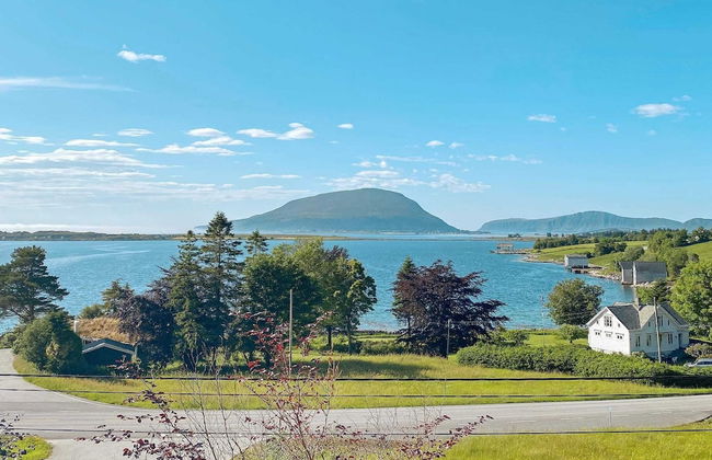 9 Person Holiday Home in Sovik - Foto 1