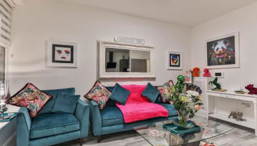 The Monroe - 2nd Floor - Luxury for up to 4 guests near Open Air Theatre and North Bay - Foto 2