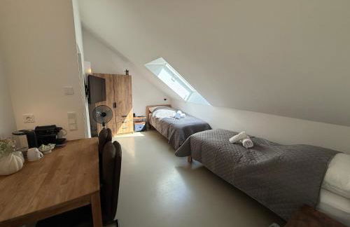 Ruhige Apartments mit guter Bahnanbindung und Küchennutzung - Foto 17