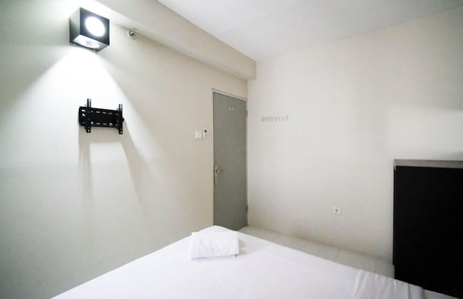 Simple And Homey 2Br At Dian Regency Apartment - Photo 9