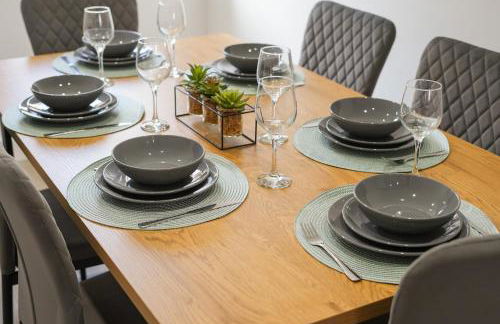 Yasmin's Townhouse - Sleeps upto 10, great for groups with FREE Parking - Hosted by Stay Host Save - Foto 25