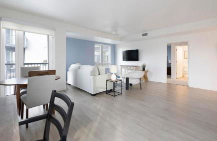 Landing Stylish 2BD Pool Gym - Foto 21