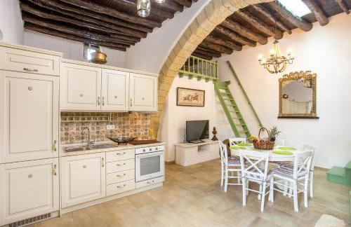 Traditional Stonehouse In Kalithies Village - Photo 3