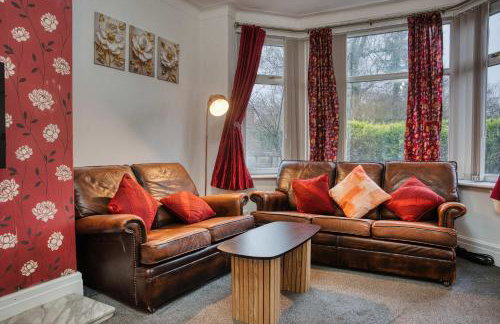 Modern 3BR Manchester Home Sleeps 7 Parking - Foto 29