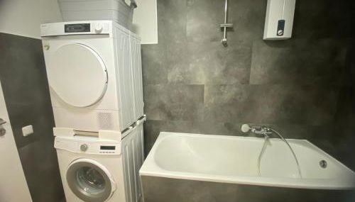 Anacoco Deluxe Home - Photo 2