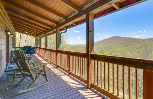Family Cabin with Private Hot Tub and Views in Boone! - Foto 1