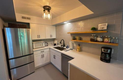 Next to Lake, Pool, 10 Acre Park, 1 Mile to Town, Best Prices - Foto 25