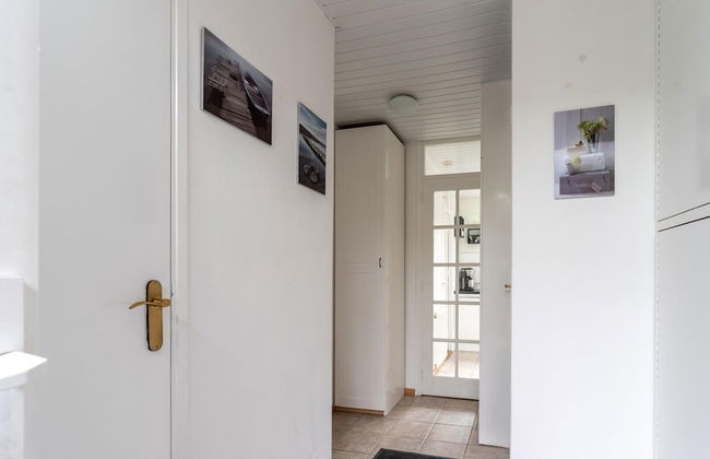 Holiday Home in Zeeland Near Lake - Foto 10