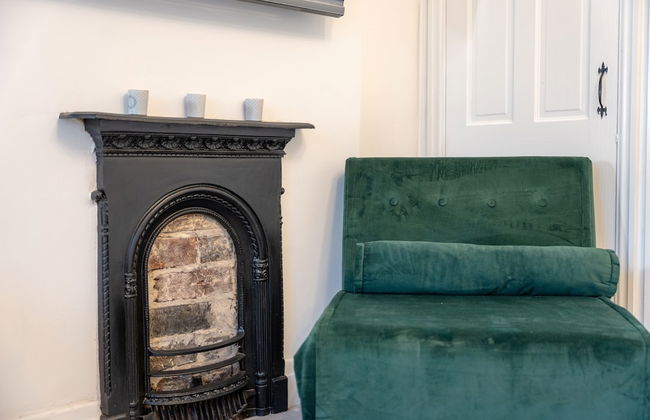 Cosy Cottage - Sleeps 6, Parking & Pet Friendly! - Foto 26