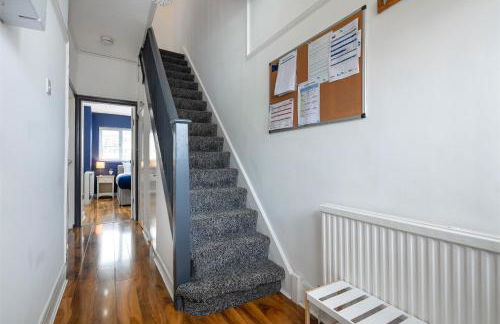 Welcome to Northview House Stylish 4 Bedroom Home in Southend by Jesswood Properties Contractors Corporates Relocation Stays Long Stays Welcome - Foto 10