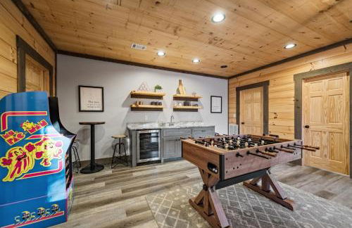 Chardonnay Chalet - Luxe Modern Chalet - Hot Tub, Wi-Fi, Fire Pit, Game Room, Amazing Deck - 15 min to Blue Ridge - Foto 40
