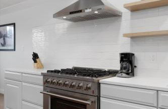 Historic Home, Chic Living Near Motown & Midtown - Photo 7