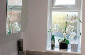 121 Studio - Apartment with Kitchen, Terrace, Stansted Airport Shuttle - Foto 52