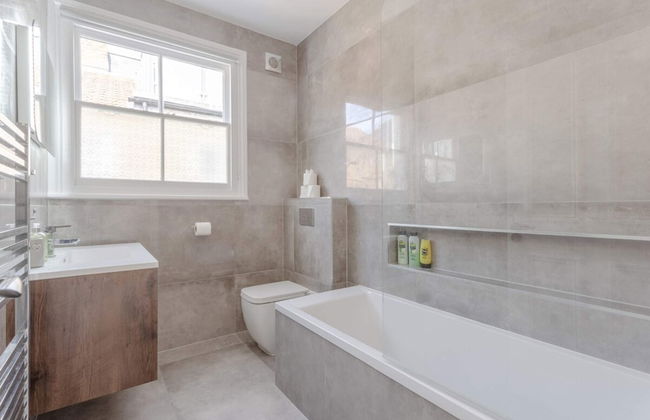 Stunning 3 Bedroom 2 Bath in Fantastic Location - Foto 26