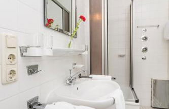 Villa Waldfrieden - Ferienwohnungen und -Haus - Foto 42