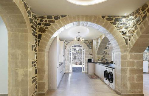 Villa Pasiphae - With Private Heated Pool - Photo 70