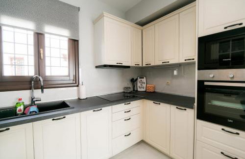 Mermaid Beachfront Villa - Photo 67