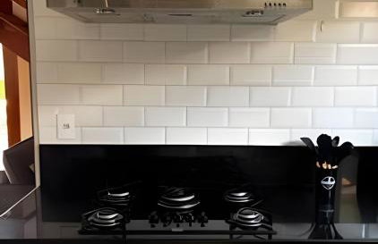 Casa incrível com piscina, hidromassagem e sauna - Foto 48