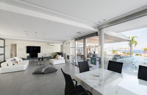 White Luxury Villa - Foto 21