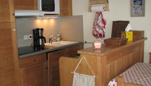 Appt Le Hameau Des Rennes 4 étoiles Pieds des pistes Piscine Intérieure Extérieure - Foto 5, stove, dishwasher