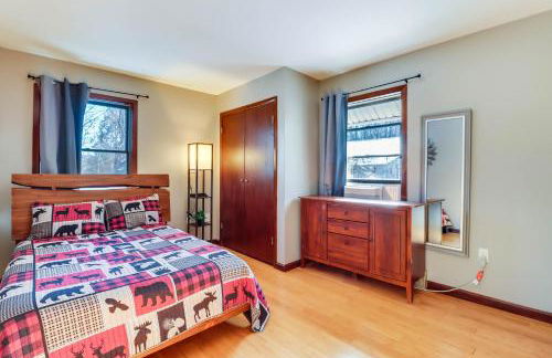 Lake Access and Private Hot Tub at Poconos Home! - Foto 23