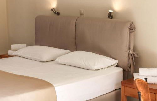 Eleni Suites Methoni - Photo 4