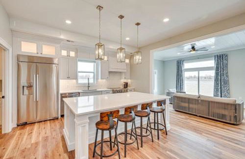 Chapman Lake Retreat with Pier, Fire Pit and Games - Foto 12