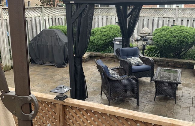 Beautiful Brampton Home - Photo 6